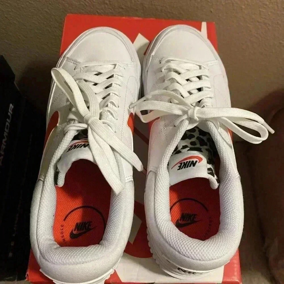 Nike Shoes Women Court Legacy Lift White Team Orange US Size 9 DZ5203-100 NIB - Picture 8 of 11